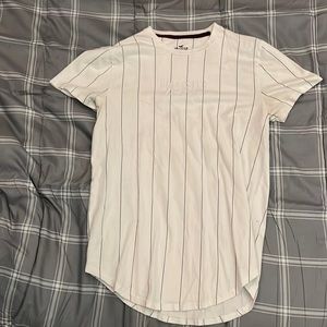 Hollister tee shirt